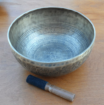 campana tibetana con lettere tibetane